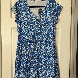 Fantaslook Women’s Floral Dress With Buttons And Pockets / NWT / Size L  (#039)